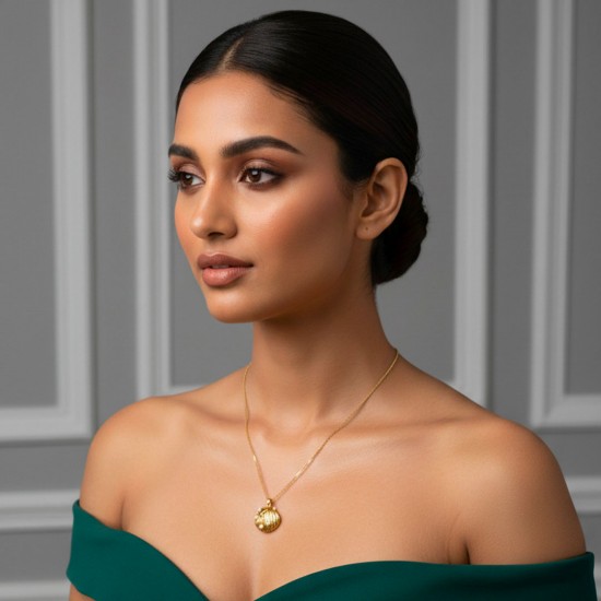 Callisto Pearl Gold Necklace