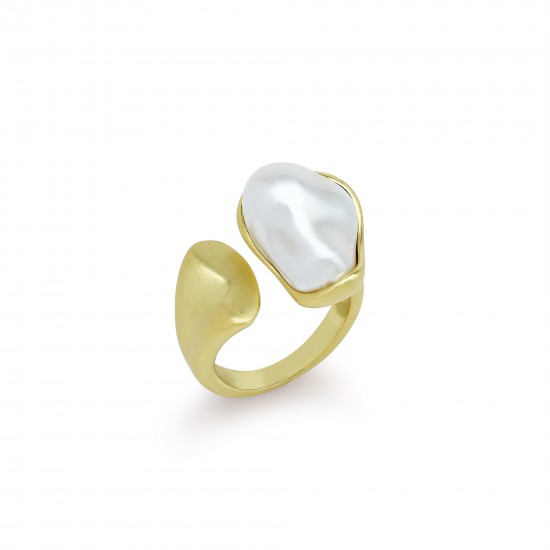 Tumpu Pearl Gold Ring